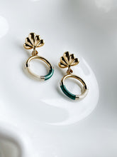 Load image into Gallery viewer, Vintage 14k Gold + Enamel Earrings
