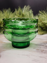 Load image into Gallery viewer, Vintage E.O. Brody Co. Green Scallop Bowl
