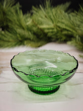 Load image into Gallery viewer, Vintage E.O. Brody Co. Green Scallop Bowl
