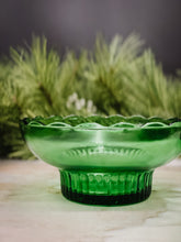 Load image into Gallery viewer, Vintage E.O. Brody Co. Green Scallop Bowl
